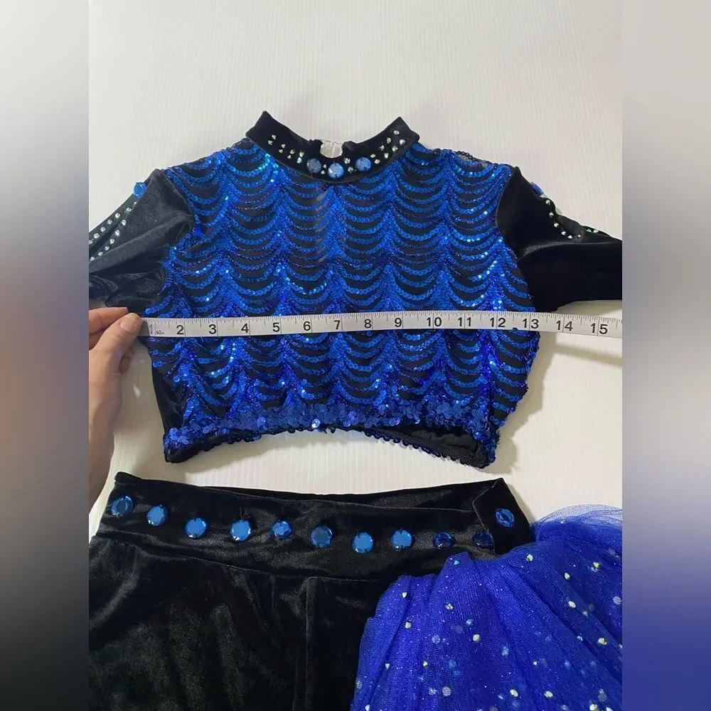 Glamour blue black